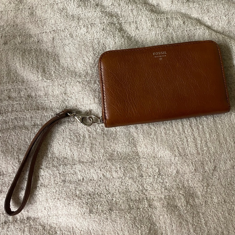 Brow wristlet